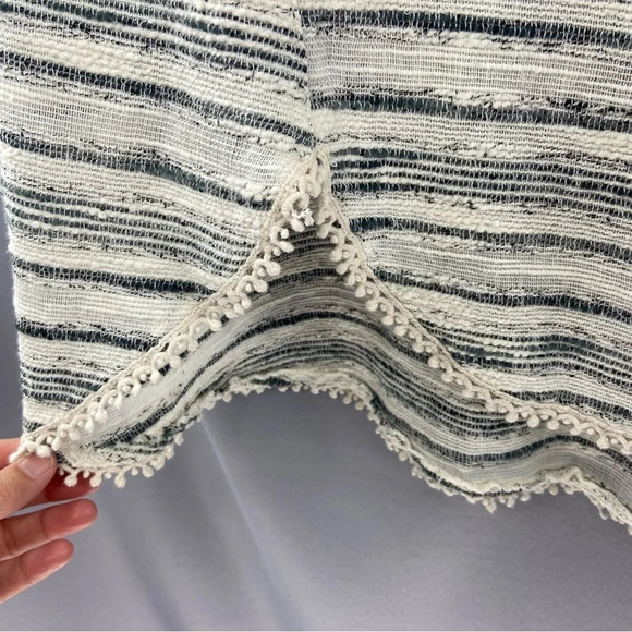 Free People Hideaway Tweed Henley Top Size XS Pockets, Oversized, Boho - Picture 6 of 11